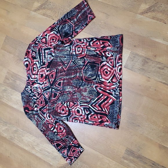 Rebecca Malone - Abstract Geometric Tie-dye 3/4 sleeved top (Ladies Medium) - Picture 9 of 12